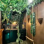 La Taniere De Mowgli - Du Mole Apartment *